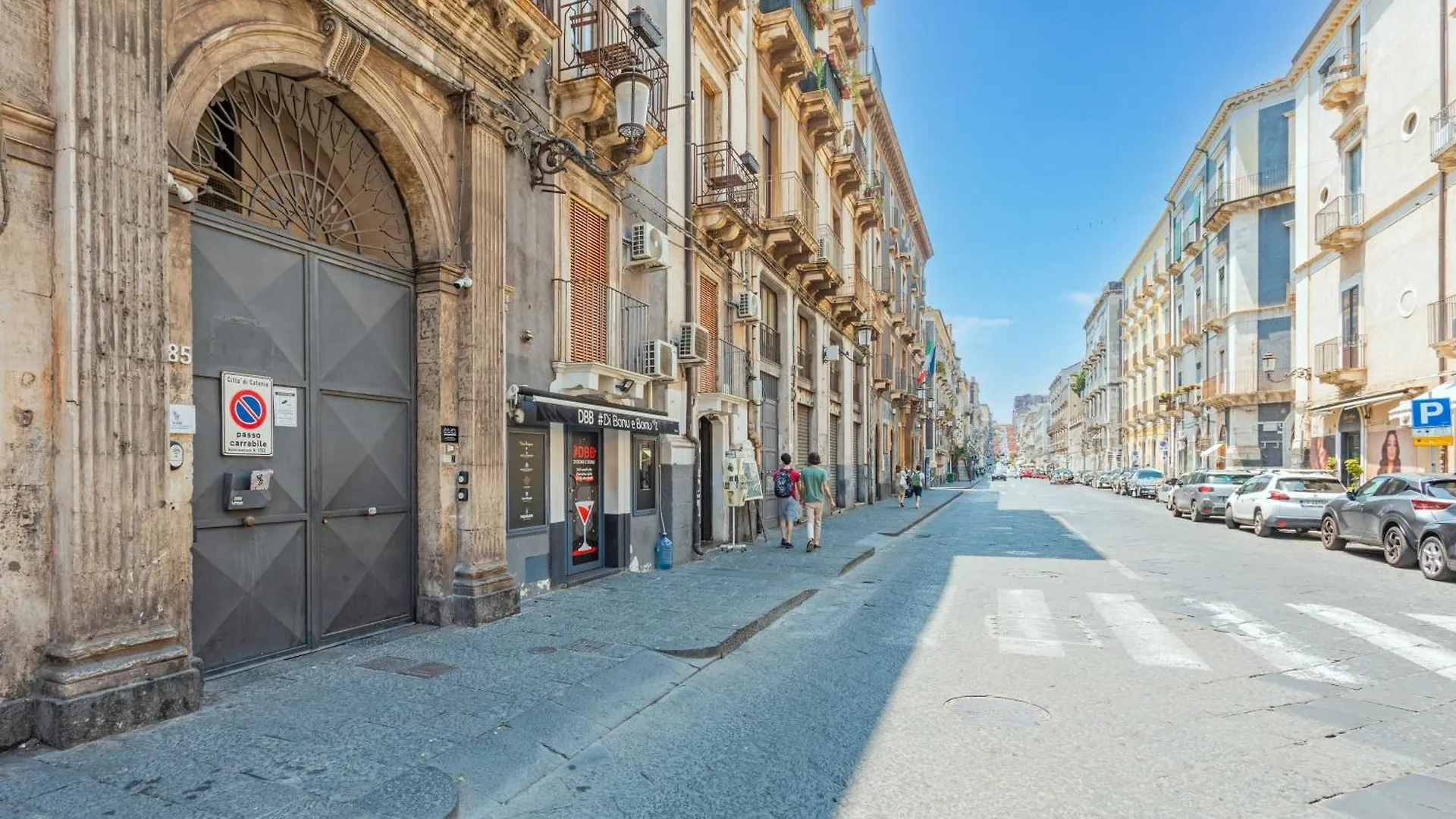 Etnart Gallery House كاتانيا إيطاليا