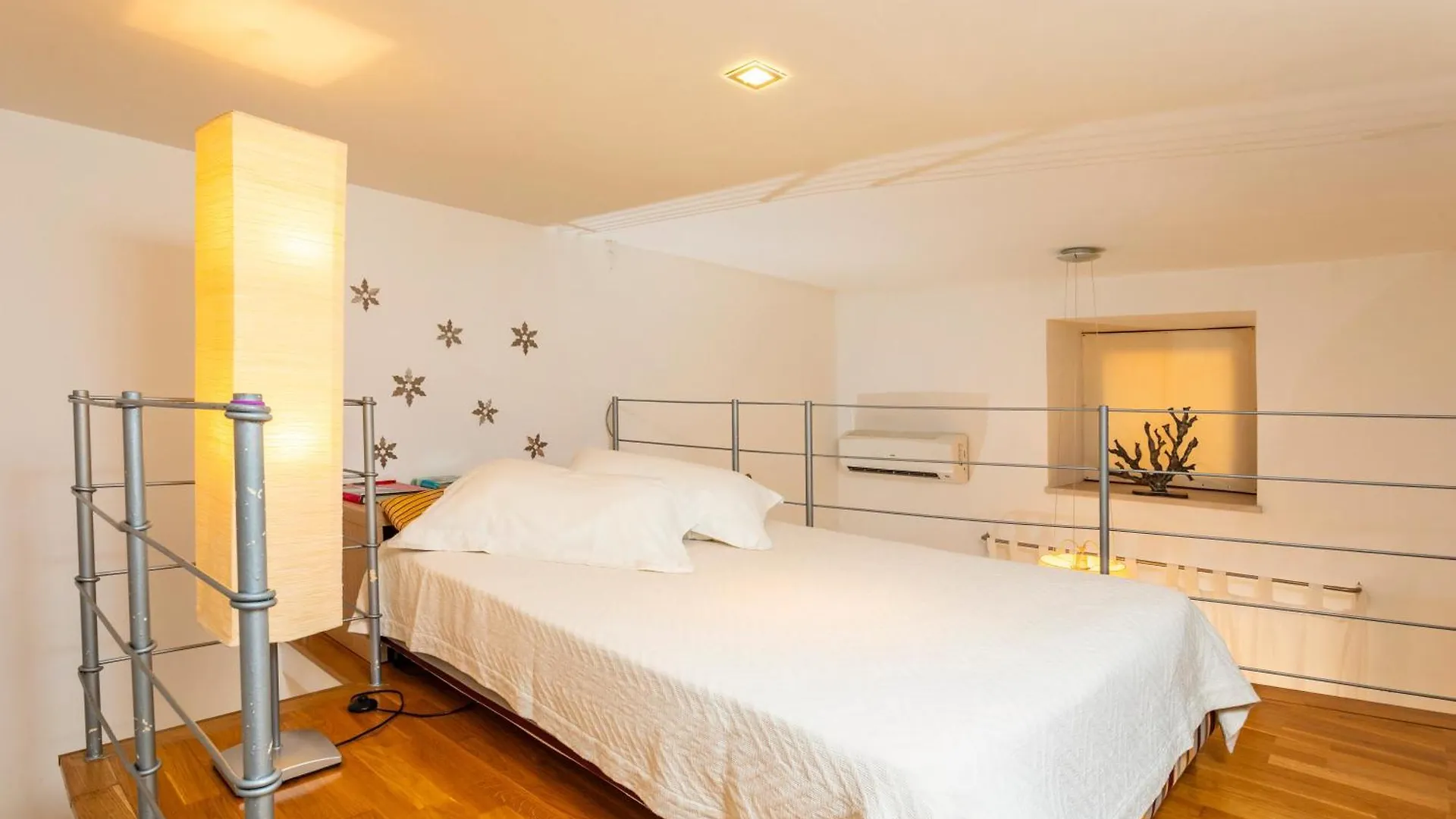 شقة Etnart Gallery House كاتانيا إيطاليا